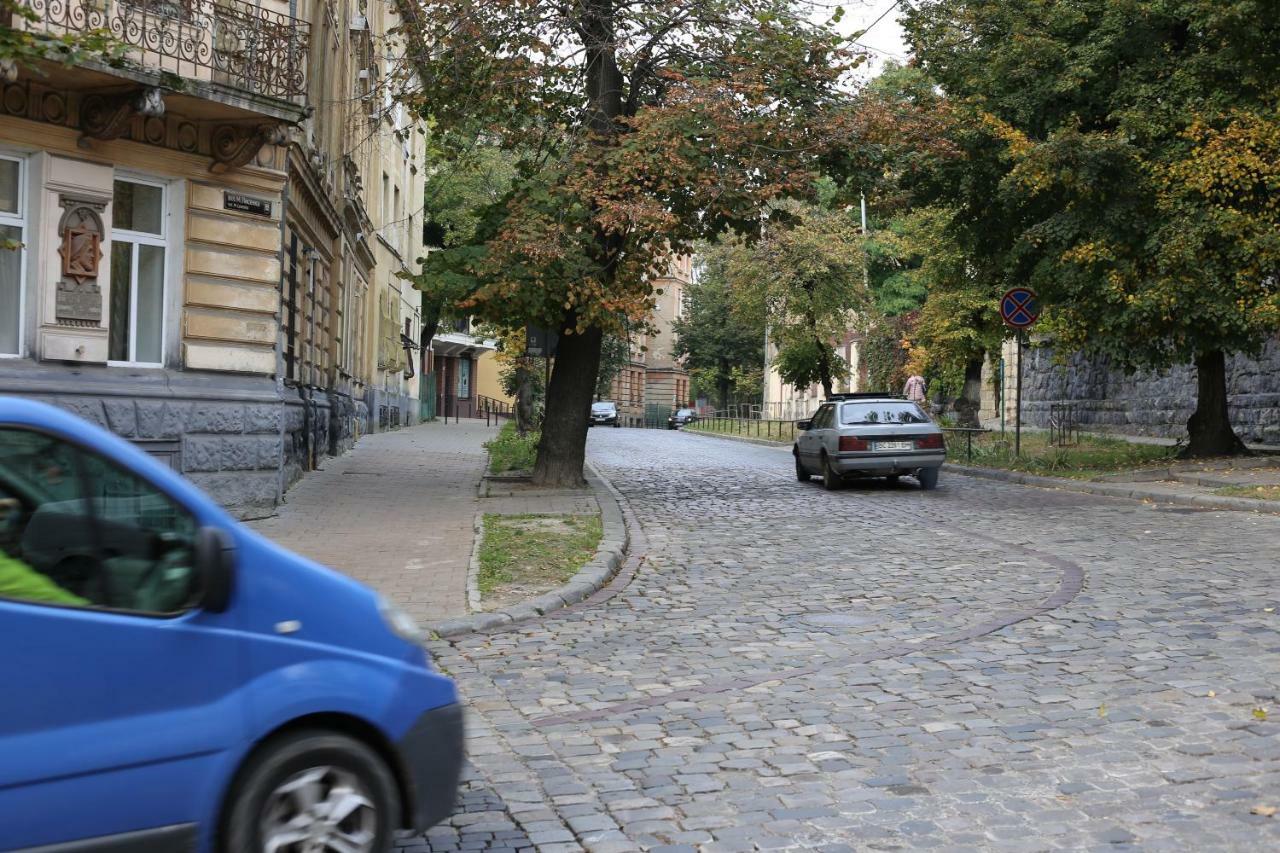 Galllery Lviv Eksteriør bilde